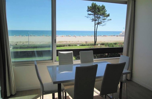 Homerez - Apartment Saint-Cyprien sea view