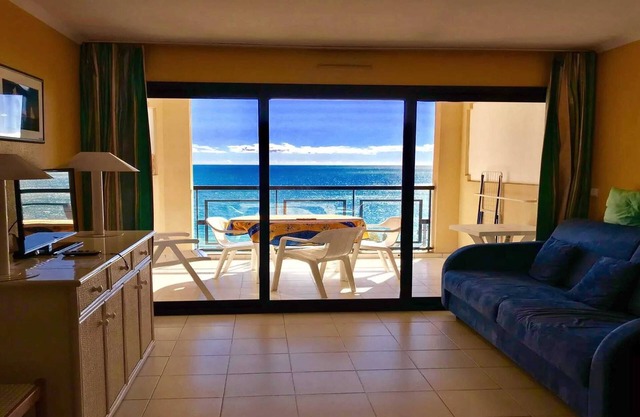 Homerez - Apt Cannes with Shared Pool