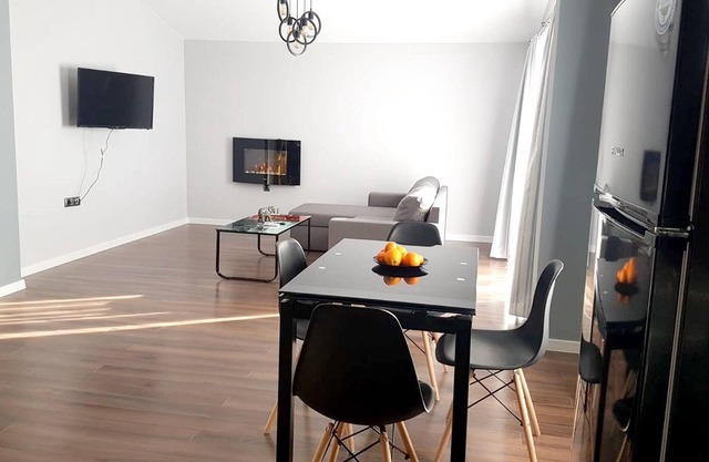 Homerez - Beautiful appartement for 4 ppl. with terrace at Karlovo