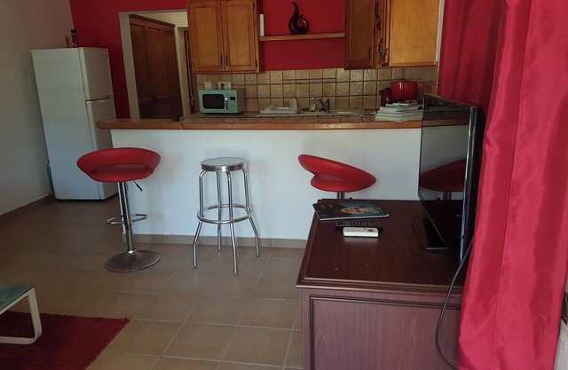 Homerez - Cozy apartment with garden in La Savane 75 m² mountain view
