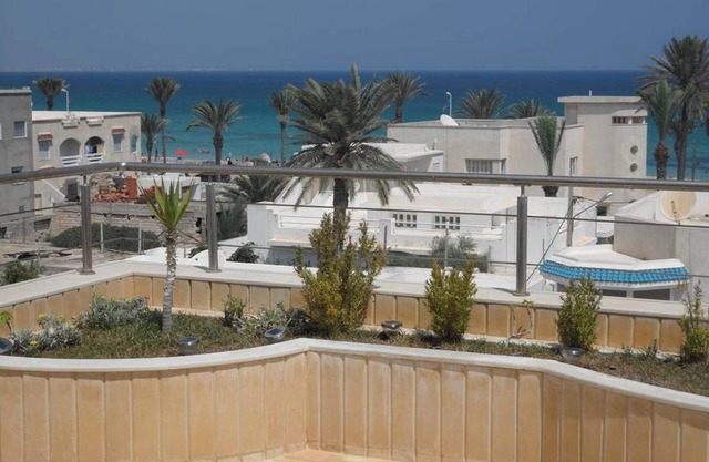 Homerez - Duplex apt in Mahdia