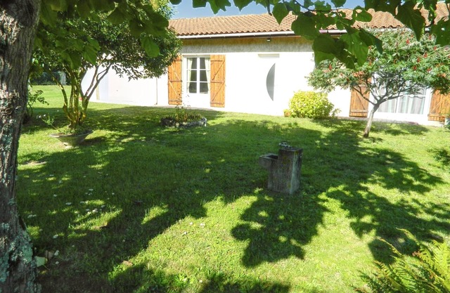 Homerez - House Le Verdon + Private Garden