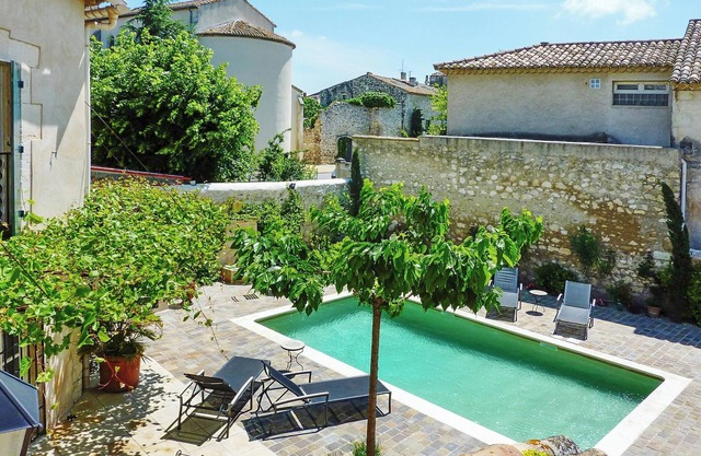 Homerez - House in Mollégès, Private Pool
