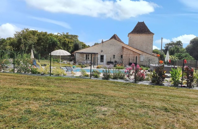 Homerez - House in Monestier, private pool