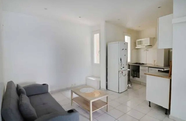 Homerez - Modern Apartment in Marseille - 53 m² with Double Bedrooms