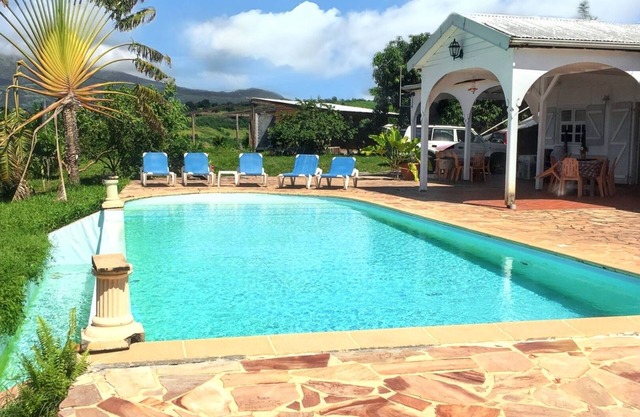 Homerez - Sea view villa in Le Carbet