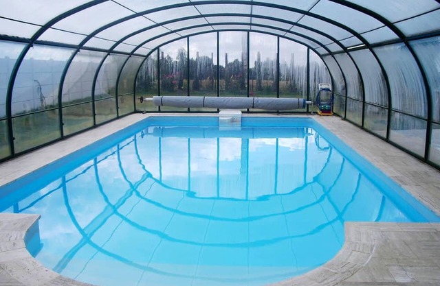 Homerez - Spacious Villa in Plérin with Private Pool