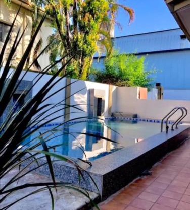HOMESTAY ALORSETAR TOWNCENTRE by ASTARILA GUESTHOUSE-AmanCentral -iSLAM SAHAJA - 2storey Banglo, Private Pool, BBQ area & sports - max 30pax