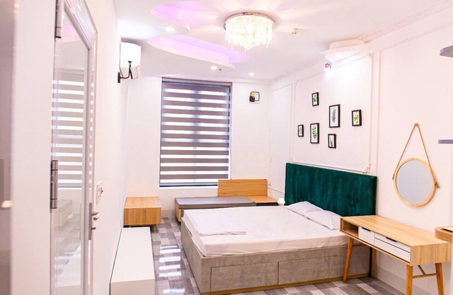 Homestay The Manor Crown Hue