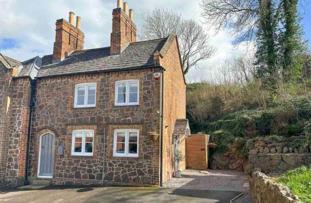 Honeysuckle Cottage