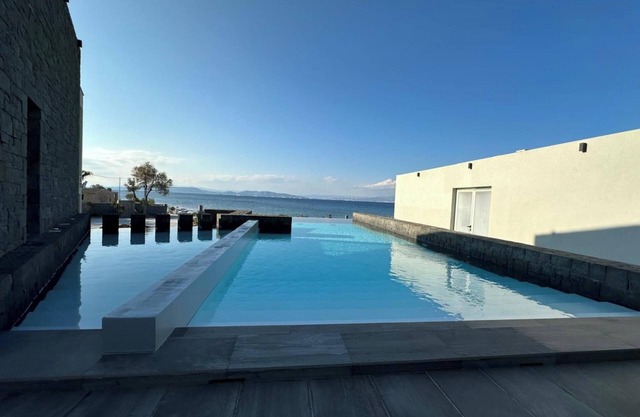 Horizon Luxury Seafront Villa