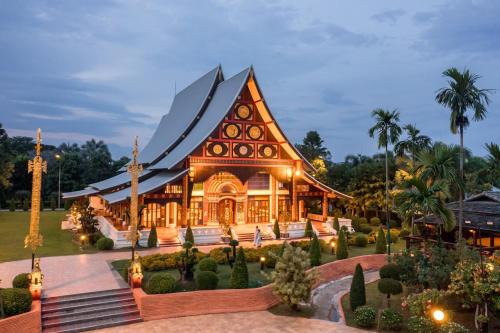 Horizon Village & Resort