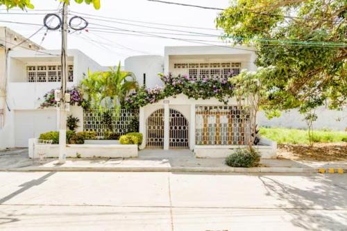 Hospedaje a pocos metros del mar y del Centro histórico