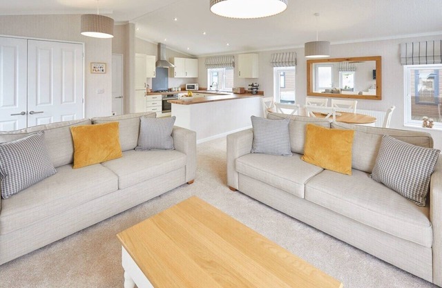 Host & Stay | 28 The Pines