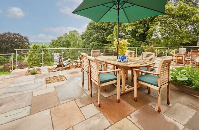 Host & Stay | The View at Orchard View