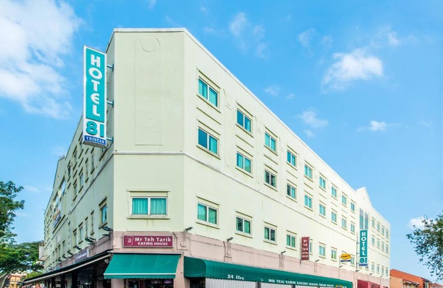 Hotel 81 Tristar