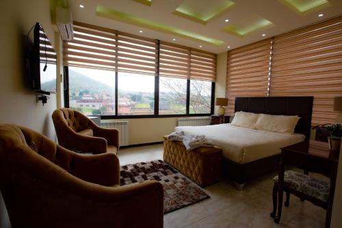 Hotel and Restaurant Shallalat Anjar