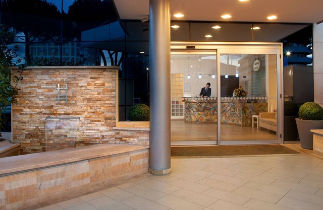 Hotel Artis