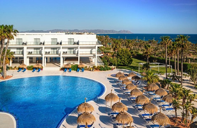 Hotel Cabogata Jardín