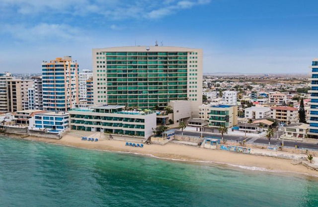 Hotel Colon Salinas