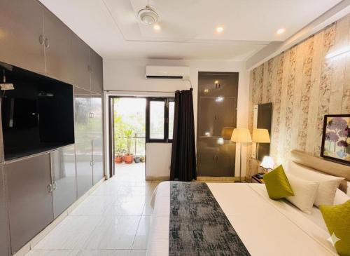 Hotel comfirt-inn sector 19 Noida