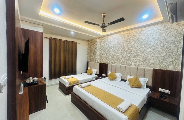 Hotel Deep Palace