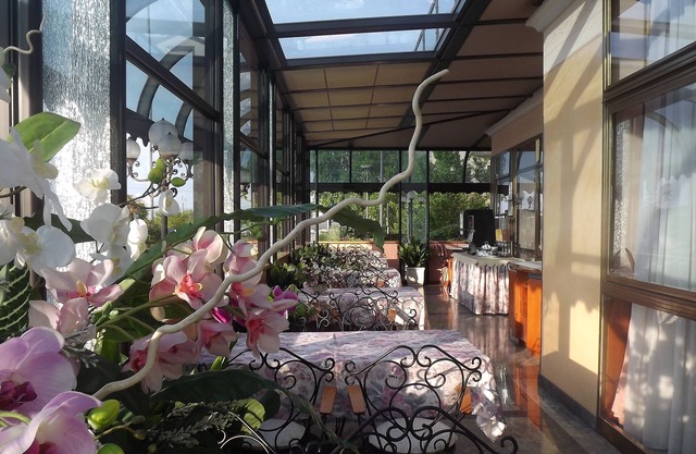 Hotel Eden