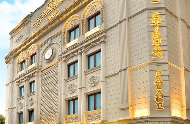 Hotel Emirhan Palace
