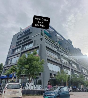 Hotel Good Luck