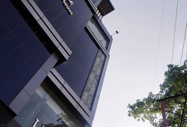 Hotel Hirapanna
