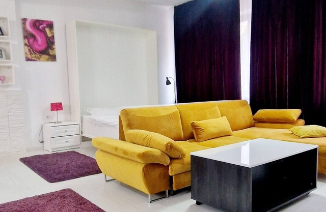 Hotel Jolie Apartments - Large Studio
