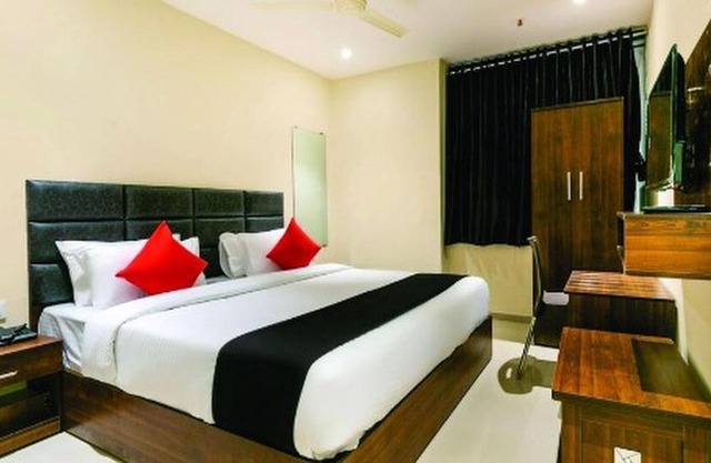 Hotel Kumkum Palace