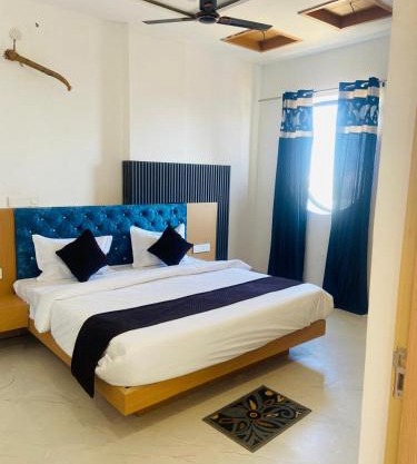 Hotel Neel Regency