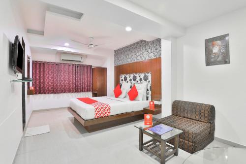 Hotel O Keshav