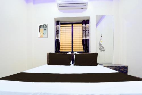 Hotel O Royal King