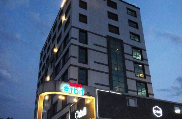 Hotel Orbit