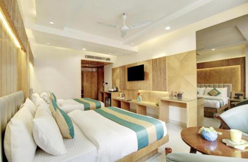 Hotel Paras Delhi Airport-Free Airport Pickup