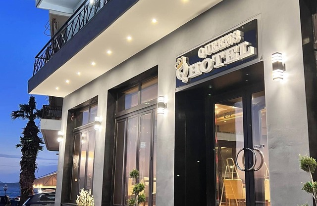 Hotel Queens Leriotis