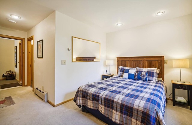 Hotel Room with access to pool and hot tub Highridge J5A