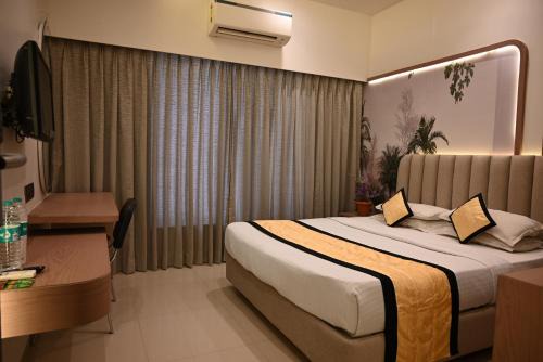 Hotel Shradha Saburi Palace