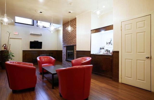 Hotel St-Denis