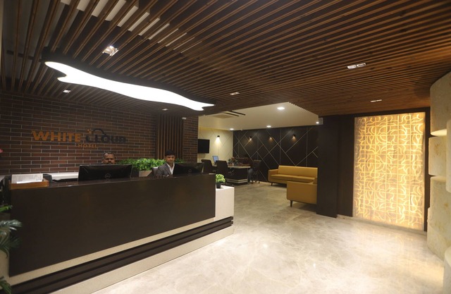 Hotel White Cloud