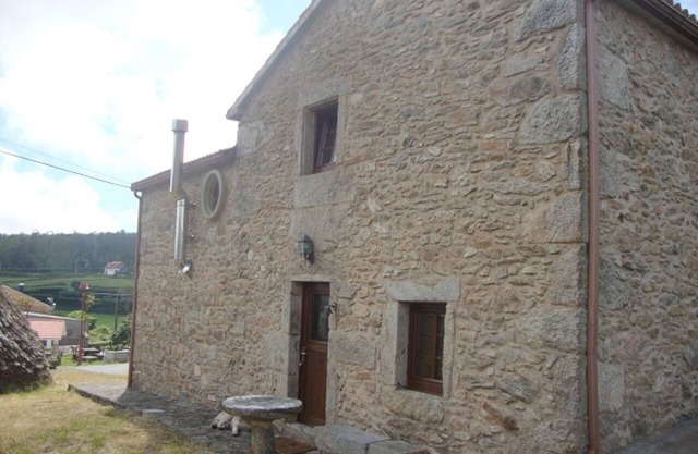 House - 2 Bedrooms - 3474