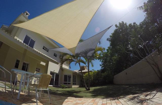 House 4 bedrooms, condominium, with ecological trail to beach