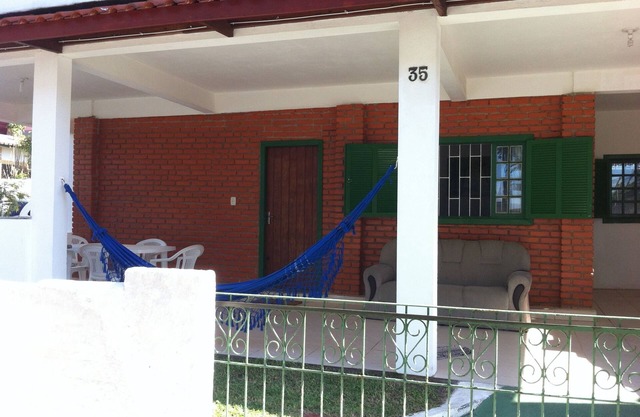 House 50 meters from Armação beach-Floripa