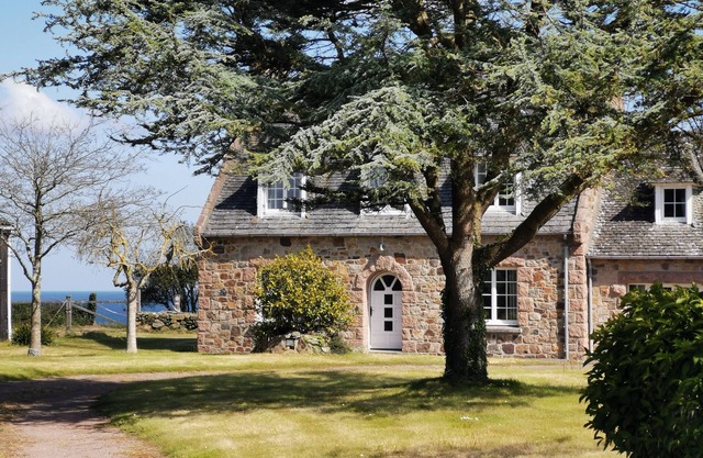 House 8 people by the sea with sea view
