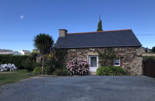House at 700 m from the sea, facing south, garden, wifi, 1 bedroom, 2 persons