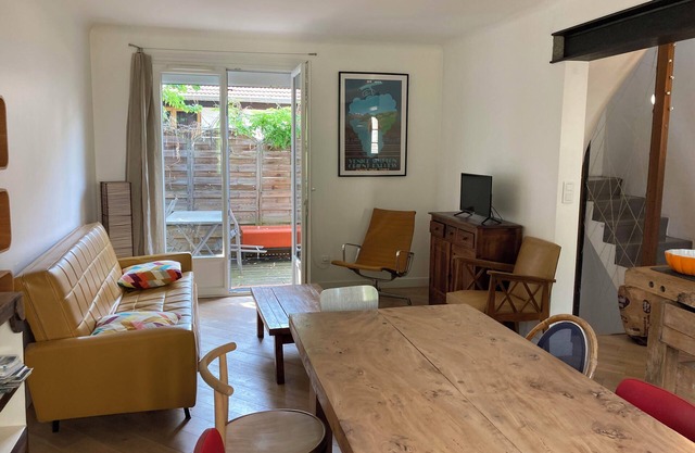 House downtown - Quiet - on the banks of the Loire and 10 minutes walk from downtown