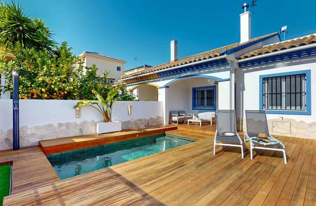 House for 4 persons with private pool, A/C, Wifi