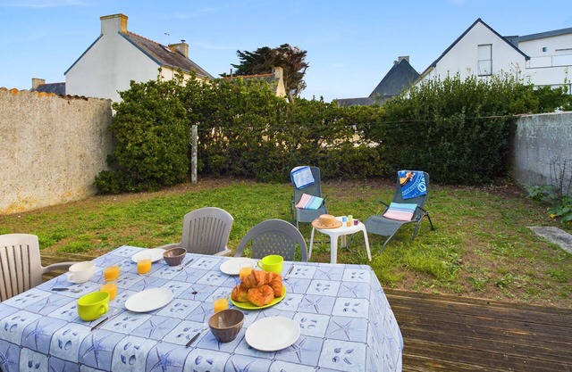 House for 5 - 100m from the beach